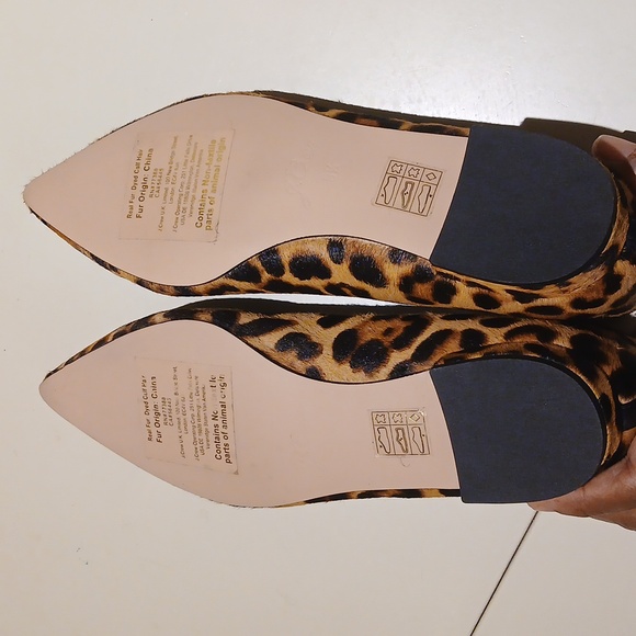 J. Crew Leopard Pattern Flats Size 8.5 with bonus leopard-print wristlet - Picture 9 of 12